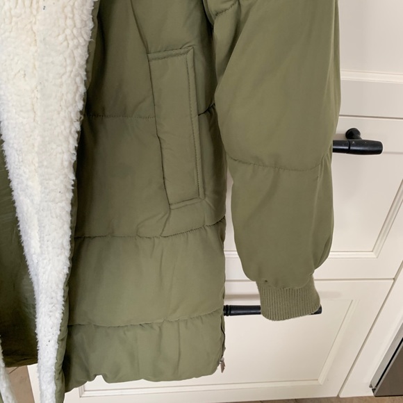 Garage Puff Parka in Olive - Picture 5 of 14